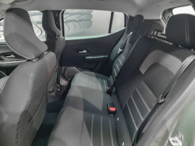 								Dacia Sandero full									