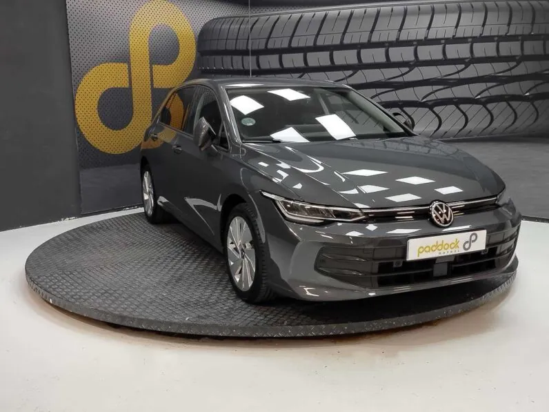 Volkswagen Golf full