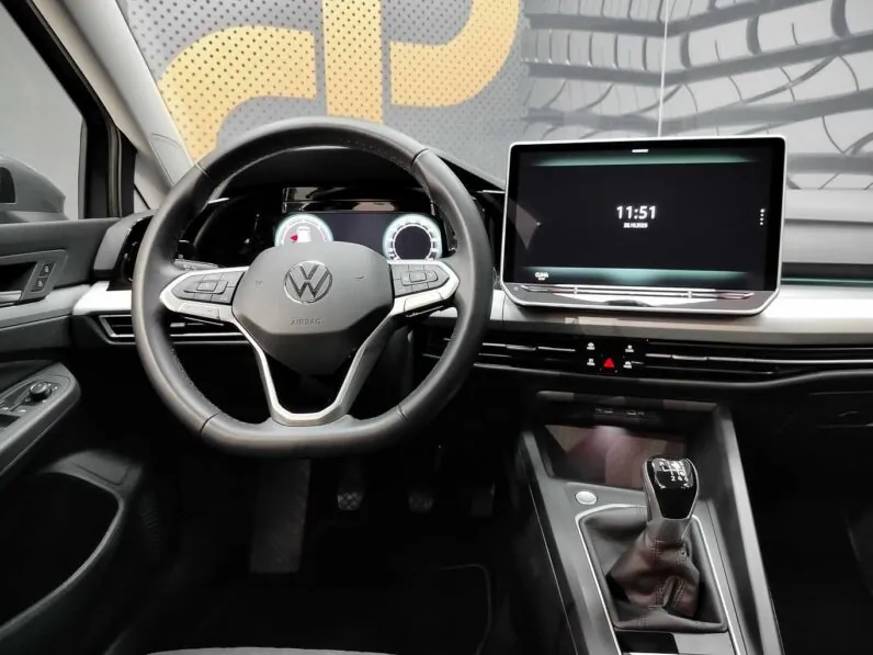 Volkswagen Golf full