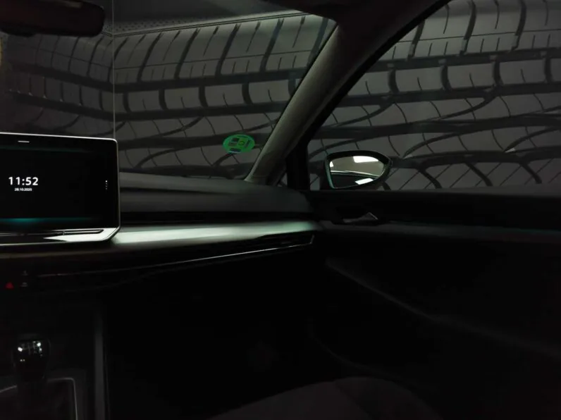 Volkswagen Golf full