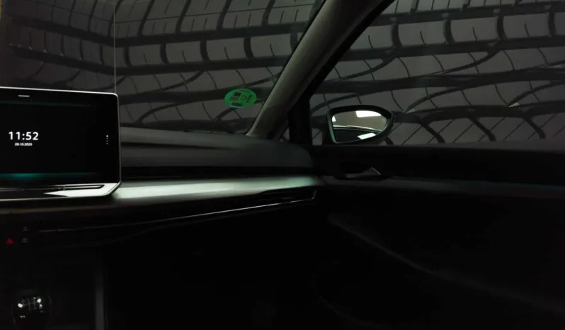 Volkswagen Golf full