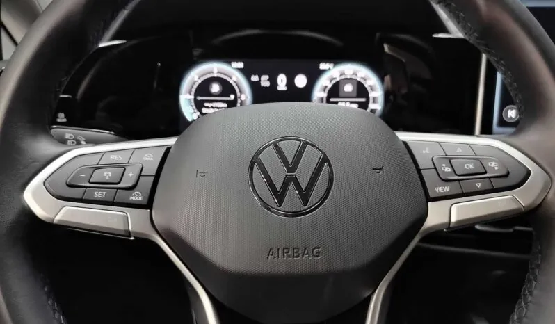 Volkswagen Golf full