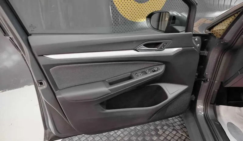 Volkswagen Golf full