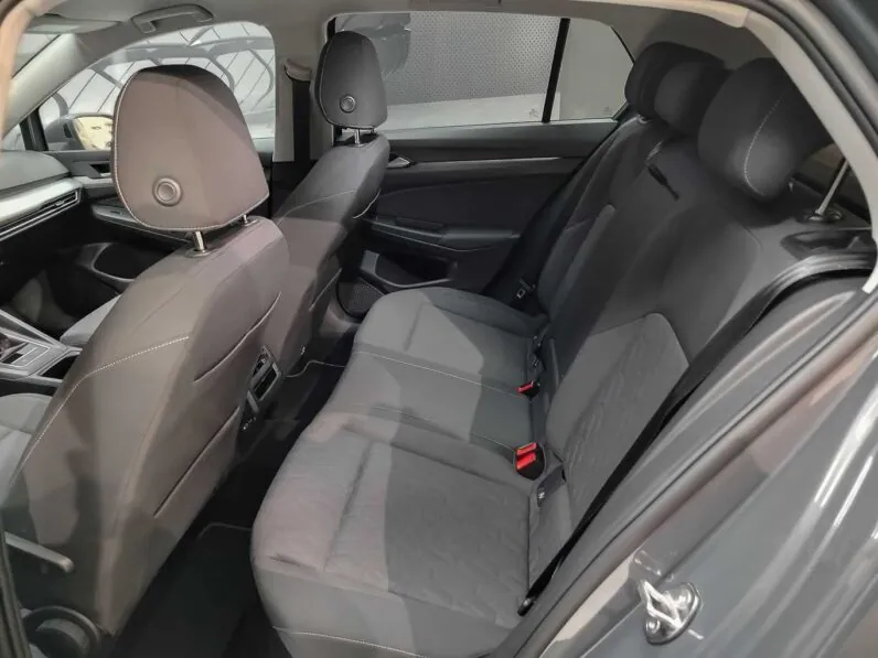 Volkswagen Golf full