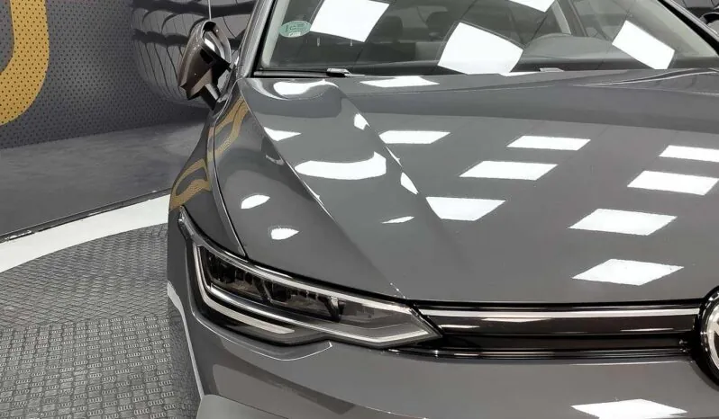 Volkswagen Golf full