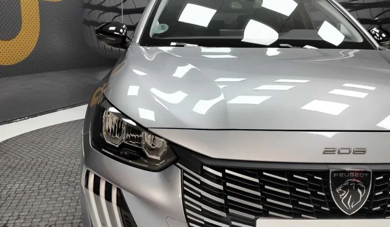 								Peugeot 208 full									