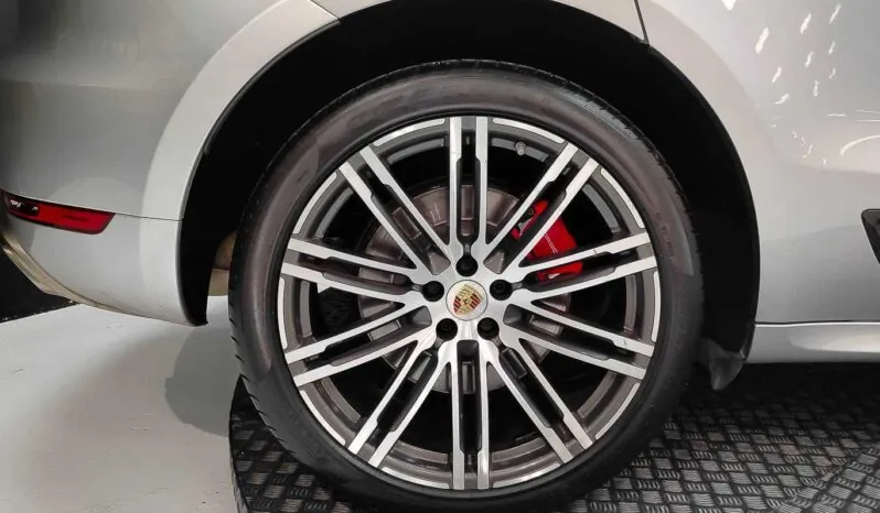 								Porsche Macan full									
