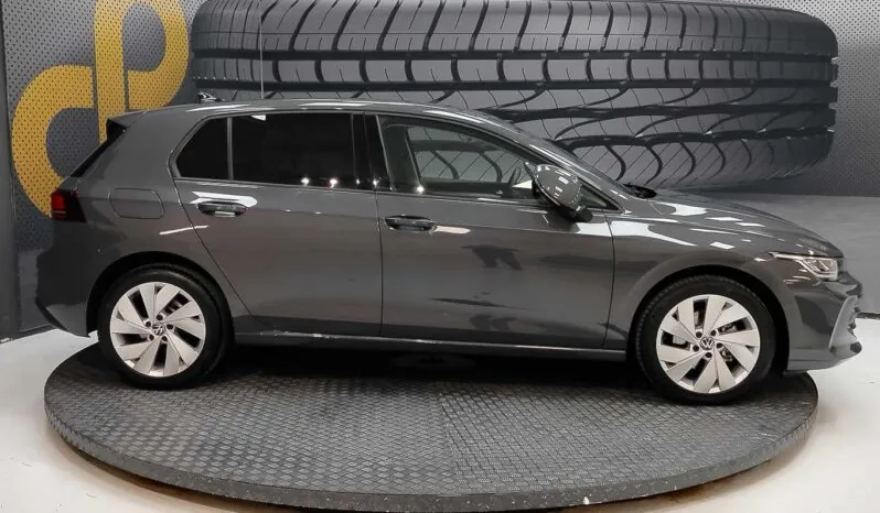 								Volkswagen Golf full									