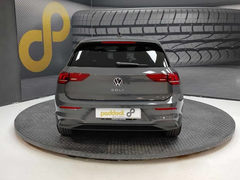 								Volkswagen Golf full									