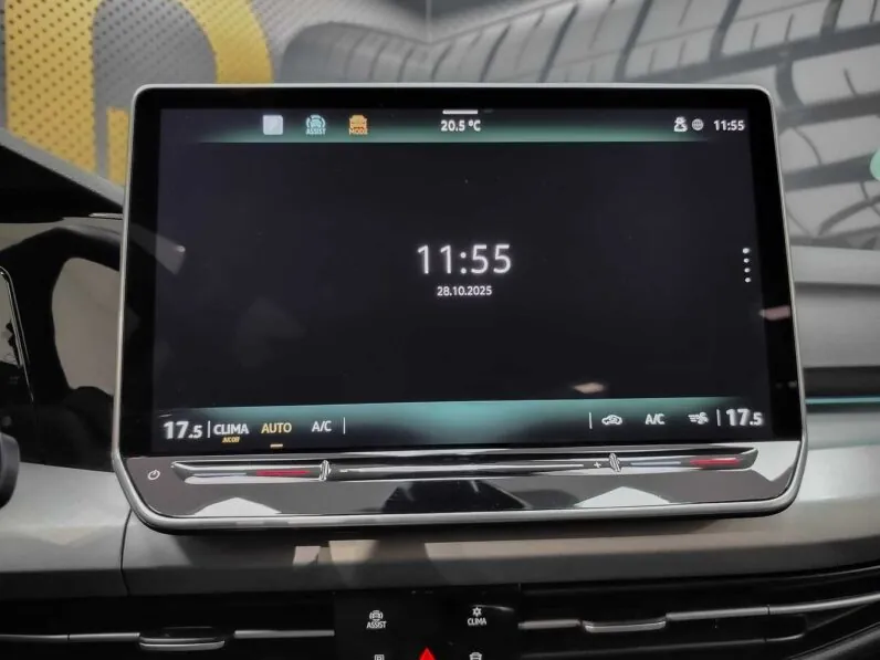 								Volkswagen Golf full									