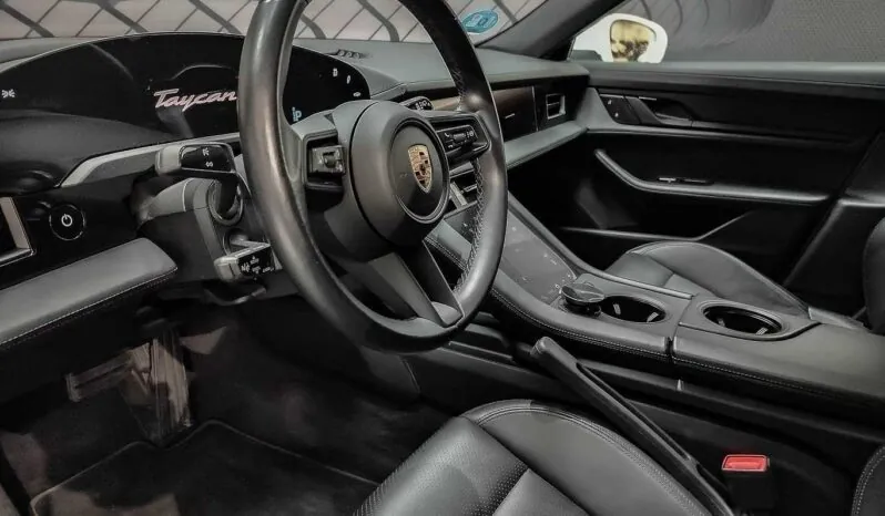 								Porsche Taycan full									
