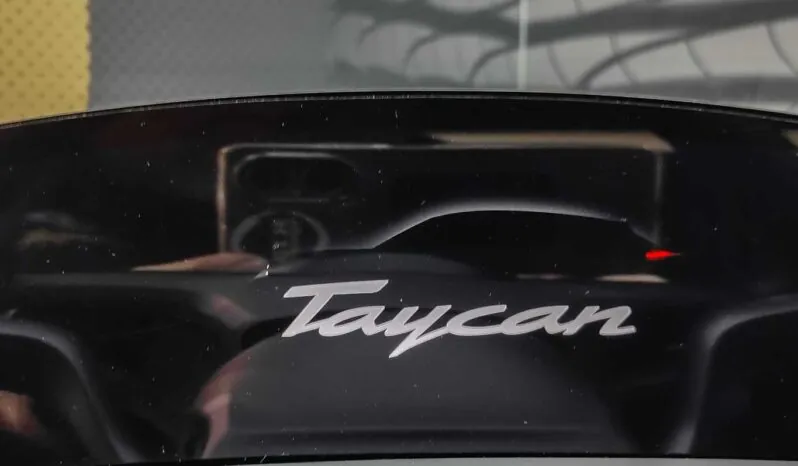 								Porsche Taycan full									