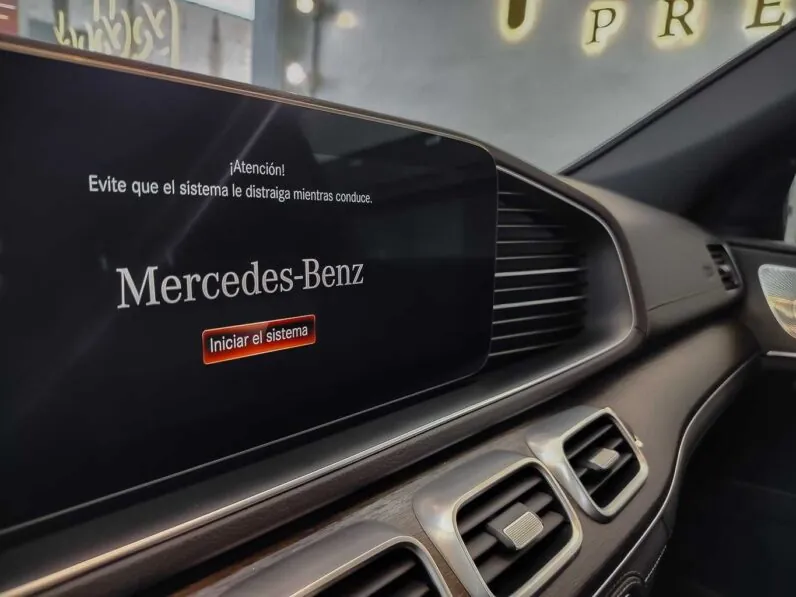 								Mercedes-Benz GLE full									