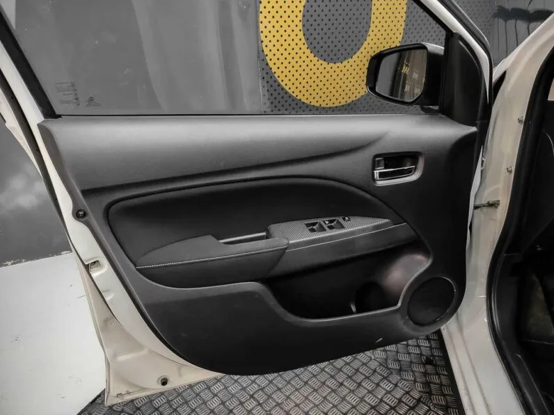 								Mitsubishi Spaceclass full									